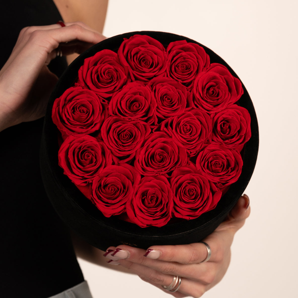 16 Red Preserved Roses in Velvet Round Gift Box