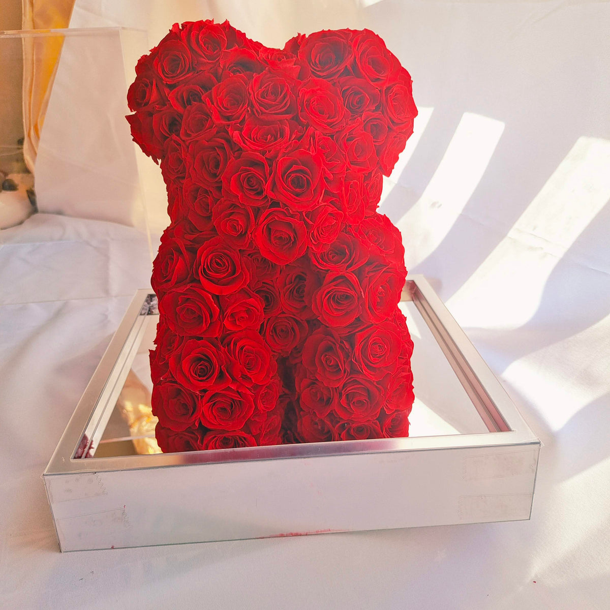 Preserved Roses in Acrylic Gift Box – Style 3