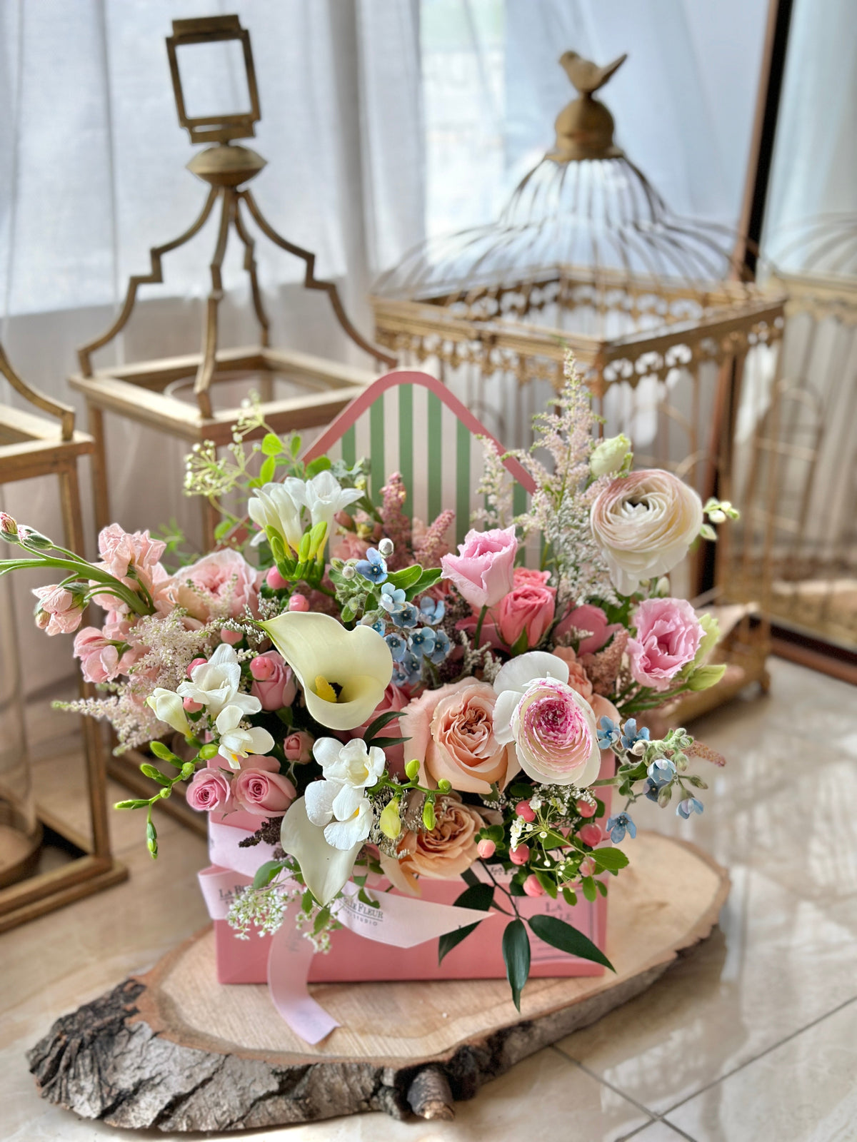 Preserved Roses Gift Box for Mother's Day – Style 2